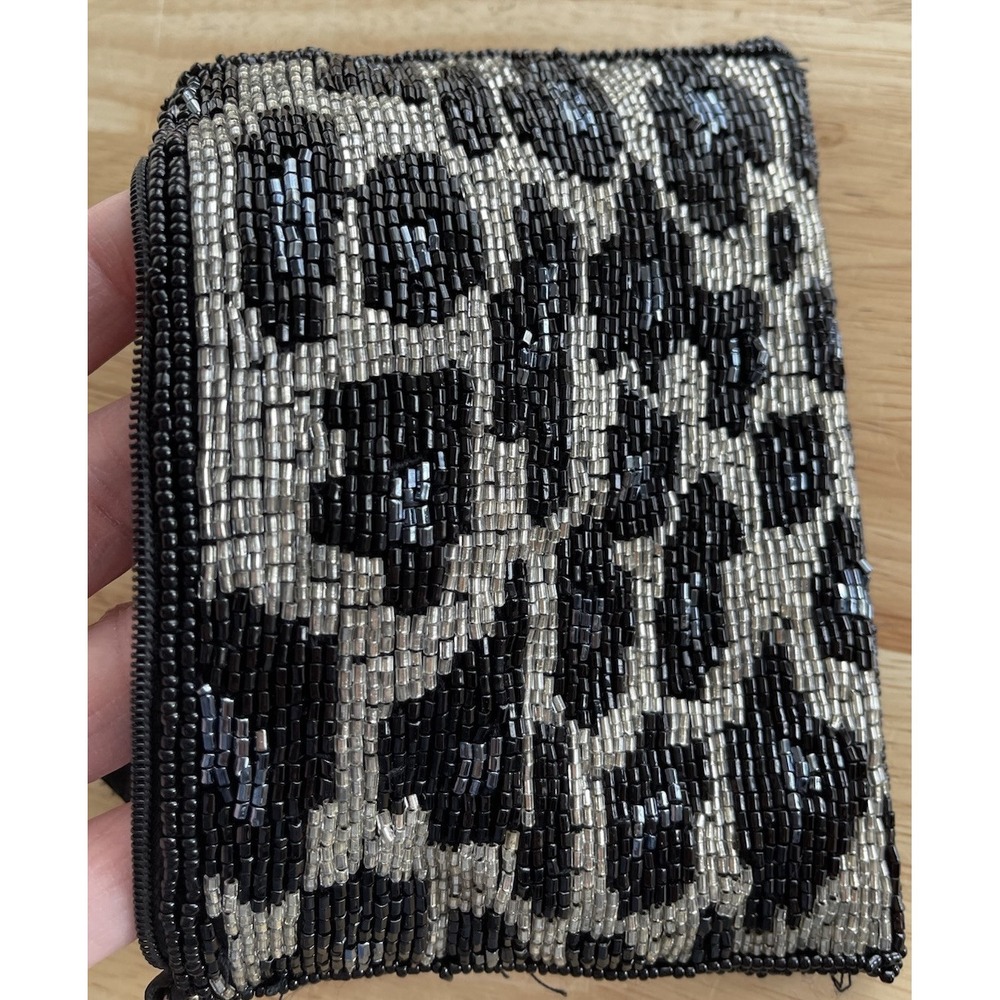 Vintage Small Hand Beaded Leopard Coin Purse - Picture 14 of 16